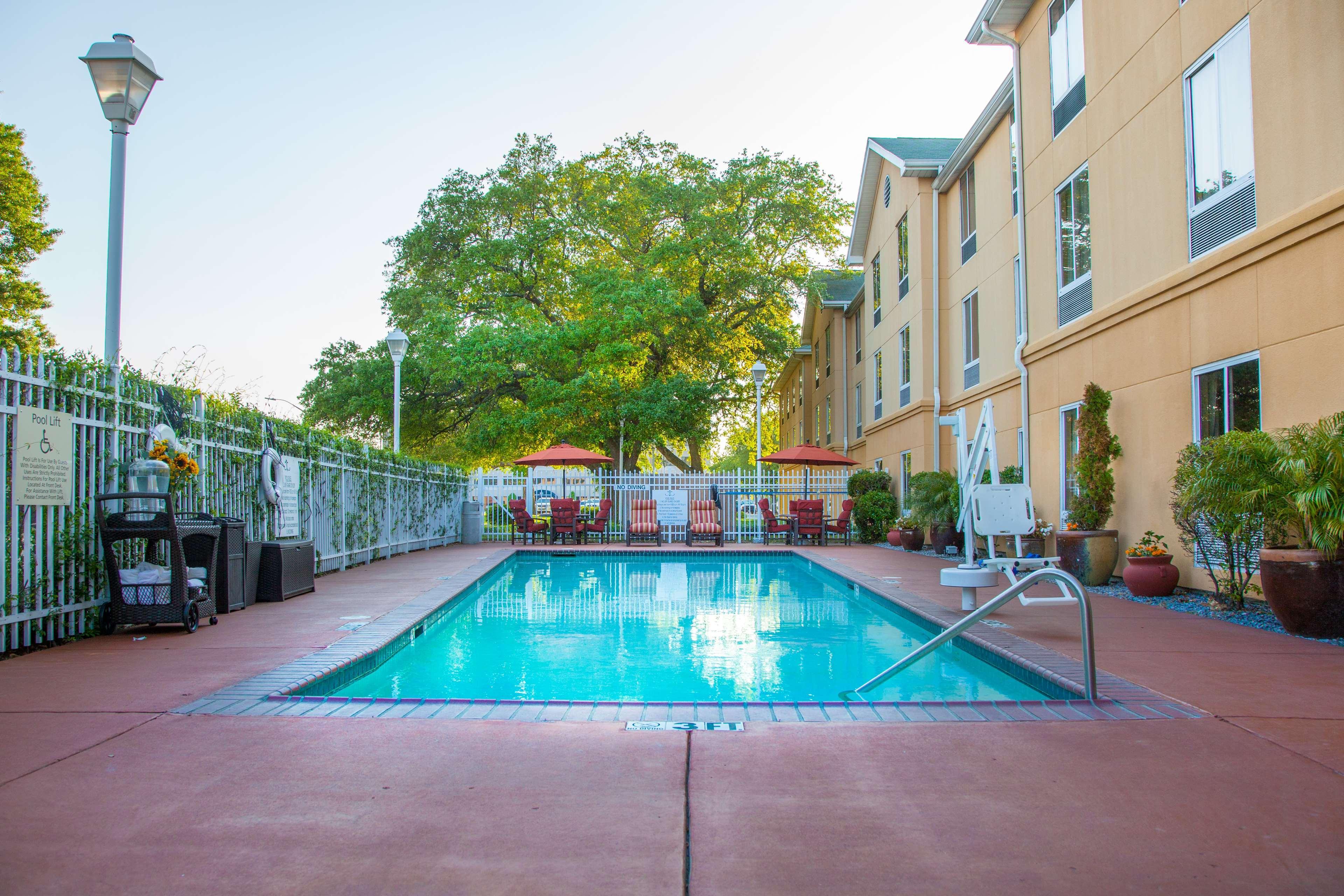 Hampton Inn & Suites New Orleans/Elmwood Harahan Buitenkant foto
